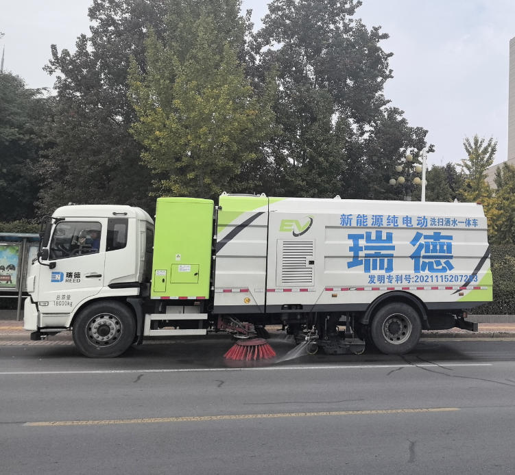 <b>新能源服务</b>